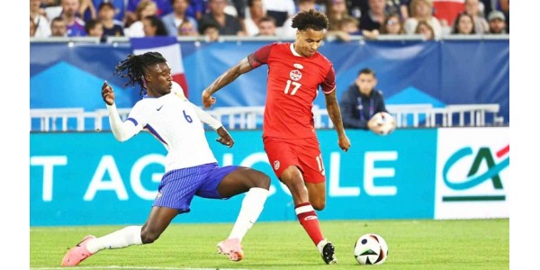 Eduardo Camavinga jest bardzo szczęśliwy, że gra z Kylianem Mbappé
